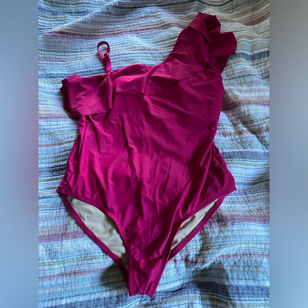 One piece swim suit